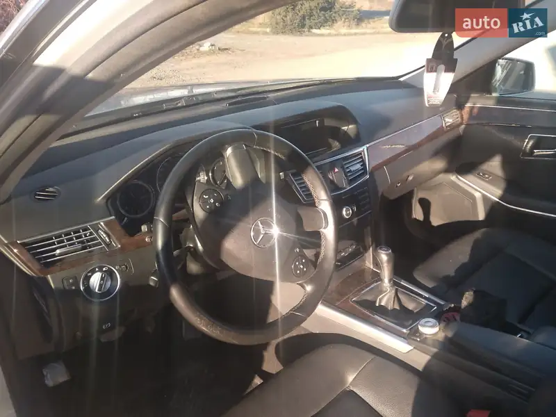Mercedes-Benz E-Class 2010 VIN WDD2122021A271771 фото оголошення 8 з 50