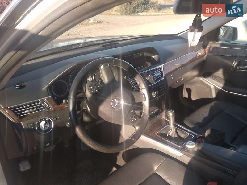 Универсал Mercedes-Benz E-Class 2010 в Мукачево