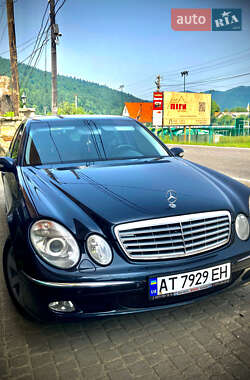 Седан Mercedes-Benz E-Class 2003 в Городенке