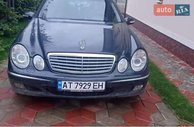 Седан Mercedes-Benz E-Class 2003 в Городенці