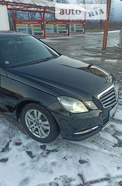 Седан Mercedes-Benz E-Class 2012 в Тячеві