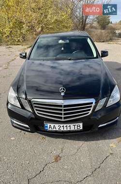 Седан Mercedes-Benz E-Class 2012 в Мироновке