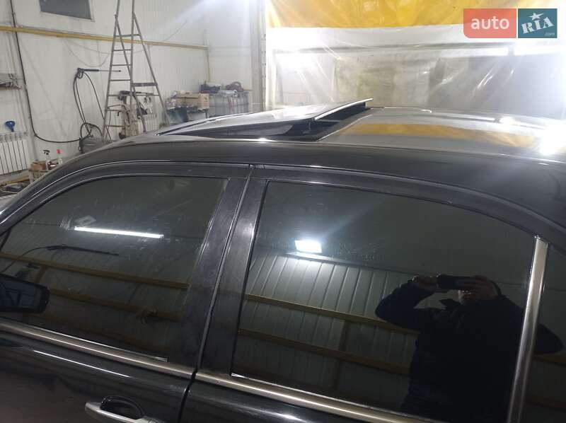 Седан Mercedes-Benz E-Class 1996 в Першотравенську