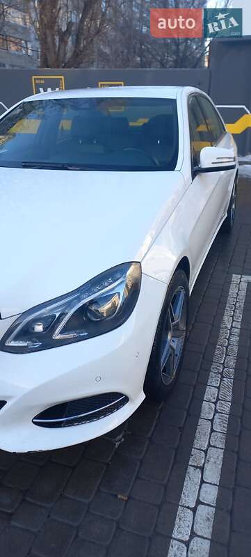 Седан Mercedes-Benz E-Class 2013 в Харькове