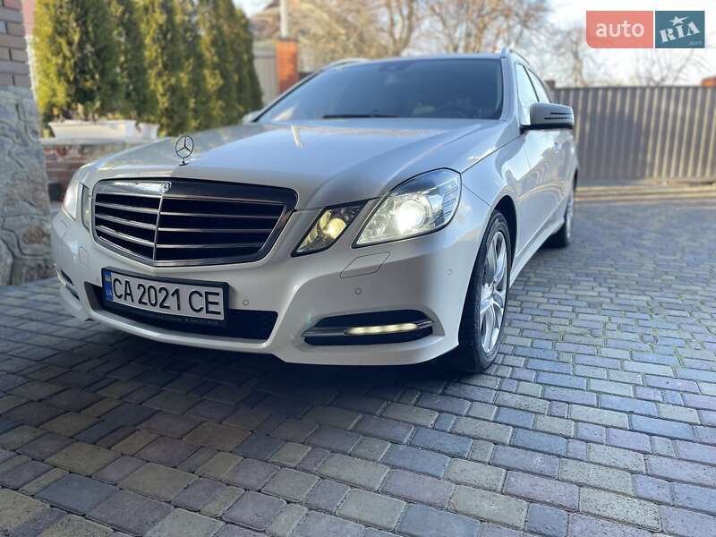 Универсал Mercedes-Benz E-Class 2012 в Умани