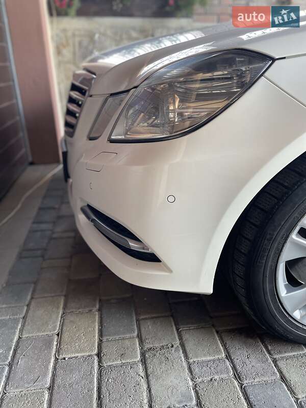 Универсал Mercedes-Benz E-Class 2012 в Умани