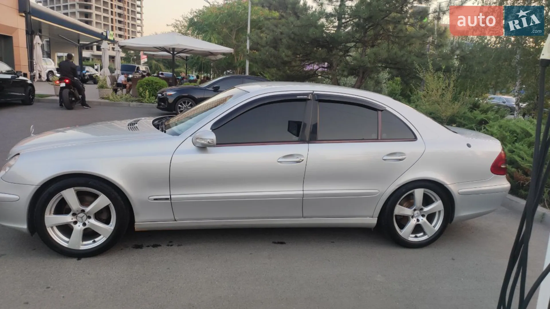 Mercedes-Benz E-Class 2005 VIN WDB2110041A823945 фото оголошення 3 з 15
