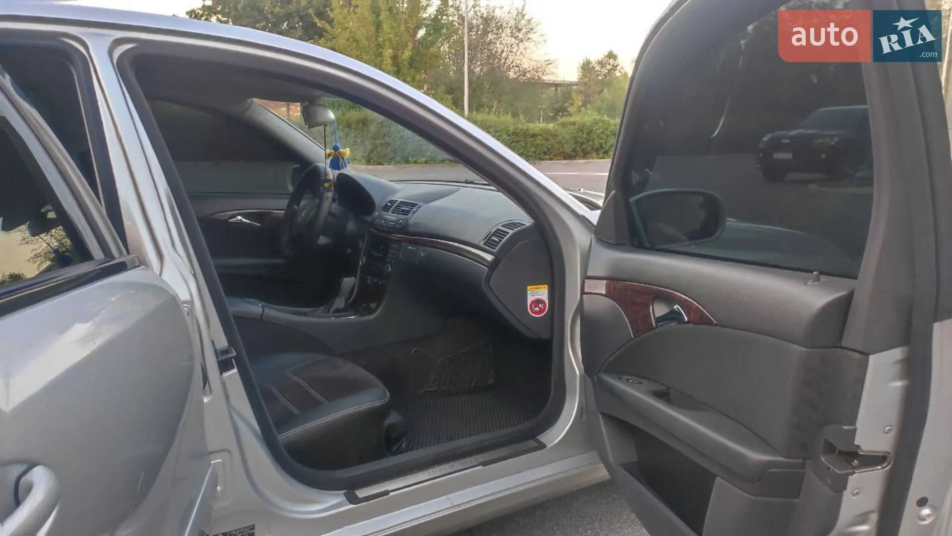 Mercedes-Benz E-Class 2005 VIN WDB2110041A823945 фото оголошення 10 з 15