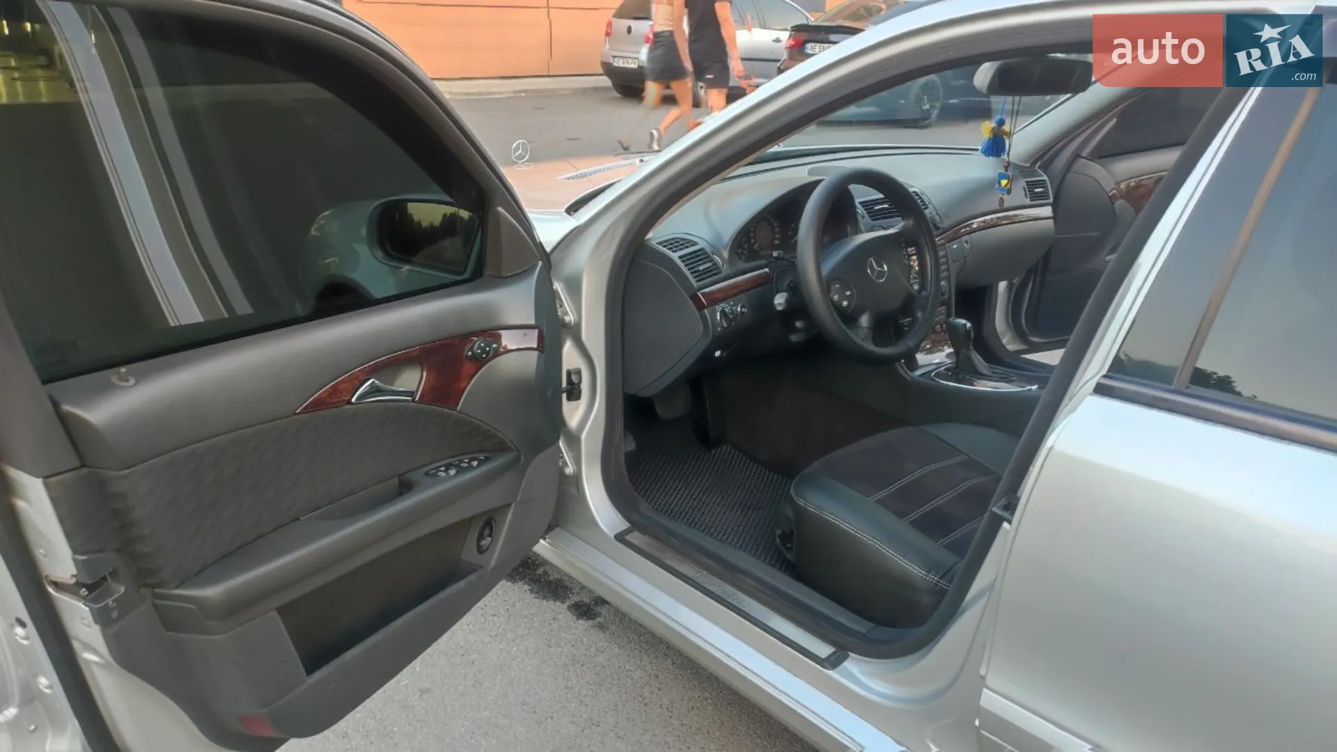 Mercedes-Benz E-Class 2005 VIN WDB2110041A823945 фото оголошення 9 з 15
