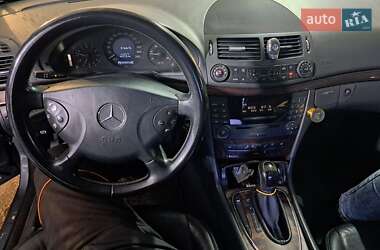 Седан Mercedes-Benz E-Class 2006 в Вольногорске