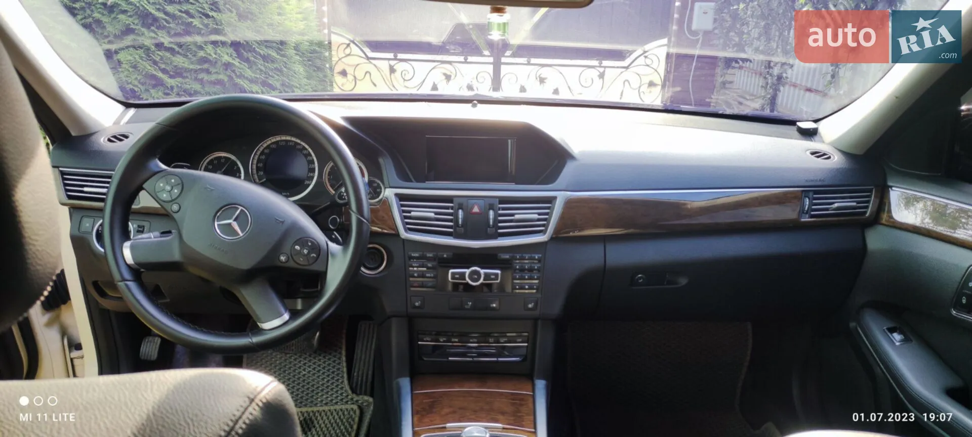 2012 Mercedes-Benz E-klasse - мініатюра 10