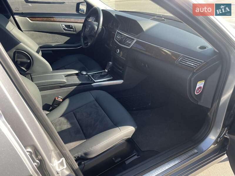 Универсал Mercedes-Benz E-Class 2010 в Броварах