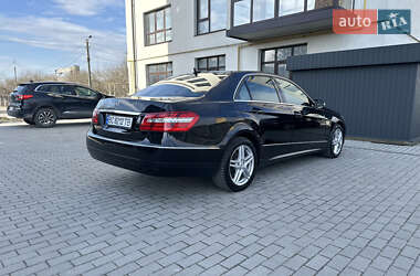 Седан Mercedes-Benz E-Class 2012 в Кременце