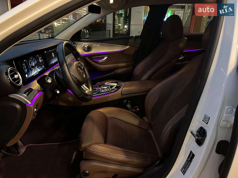 Седан Mercedes-Benz E-Class 2016 в Львове фото 14 Седан Mercedes-Benz E-Class 2016 в Львове