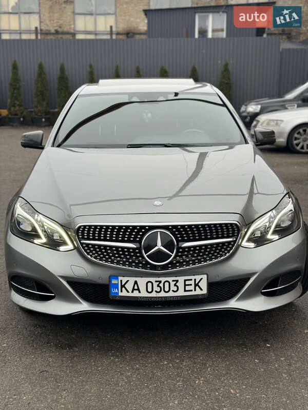 Седан Mercedes-Benz E-Class 2013 в Киеве