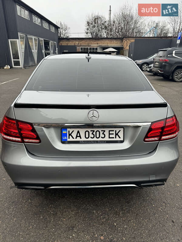 Седан Mercedes-Benz E-Class 2013 в Киеве