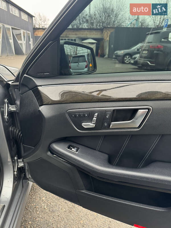 Седан Mercedes-Benz E-Class 2013 в Киеве