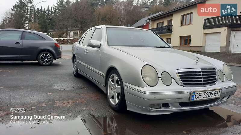 Седан Mercedes-Benz E-Class 1999 в Черновцах