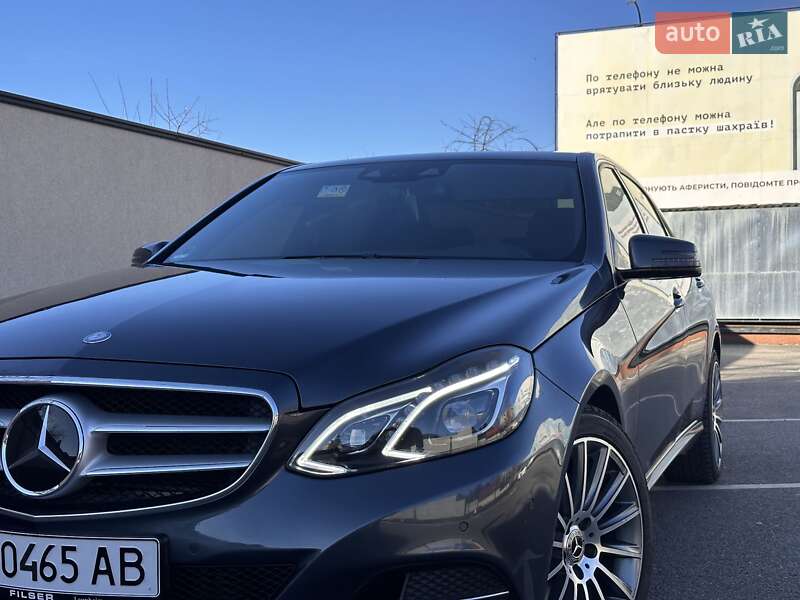 Седан Mercedes-Benz E-Class 2013 в Виноградові