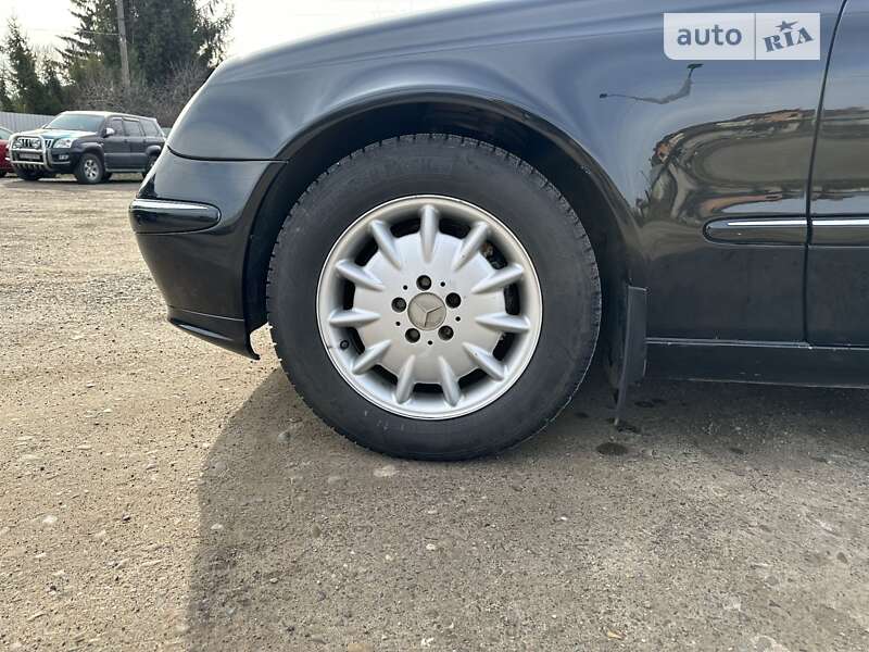 Универсал Mercedes-Benz E-Class 2004 в Черновцах