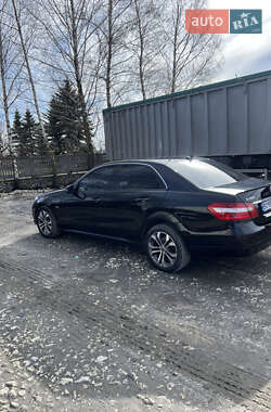 Седан Mercedes-Benz E-Class 2011 в Тернополе