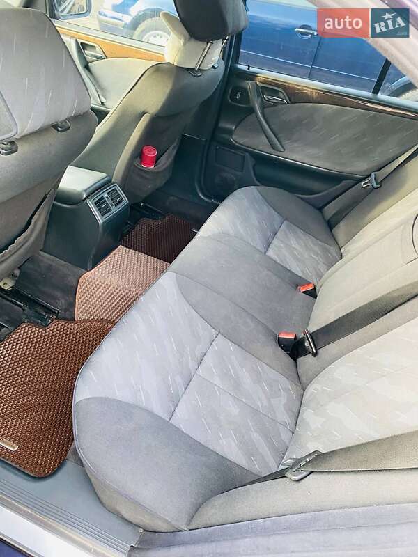 Седан Mercedes-Benz E-Class 1999 в Золочеве