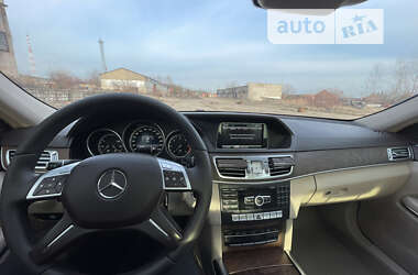 Седан Mercedes-Benz E-Class 2013 в Новоднестровске