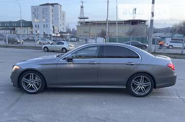 Седан Mercedes-Benz E-Class 2018 в Києві