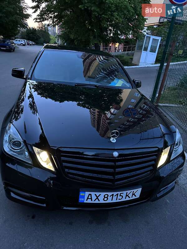 Седан Mercedes-Benz E-Class 2012 в Харкові фото 19 Седан Mercedes-Benz E-Class 2012 в Харкові