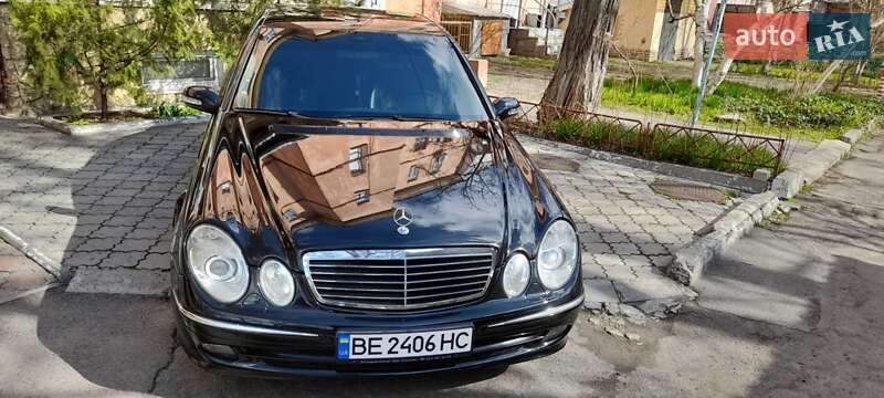 Седан Mercedes-Benz E-Class 2006 в Херсоні