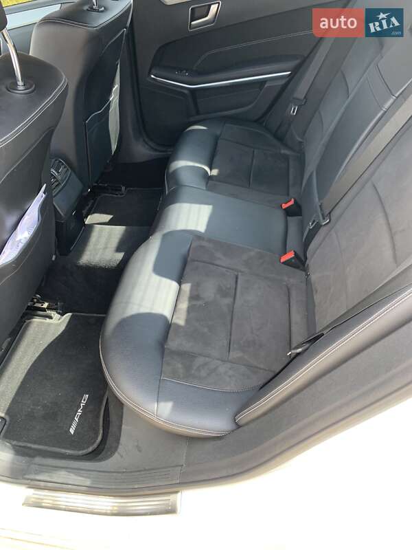 Седан Mercedes-Benz E-Class 2013 в Кропивницькому