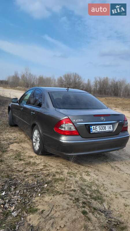 Седан Mercedes-Benz E-Class 2007 в Каменском