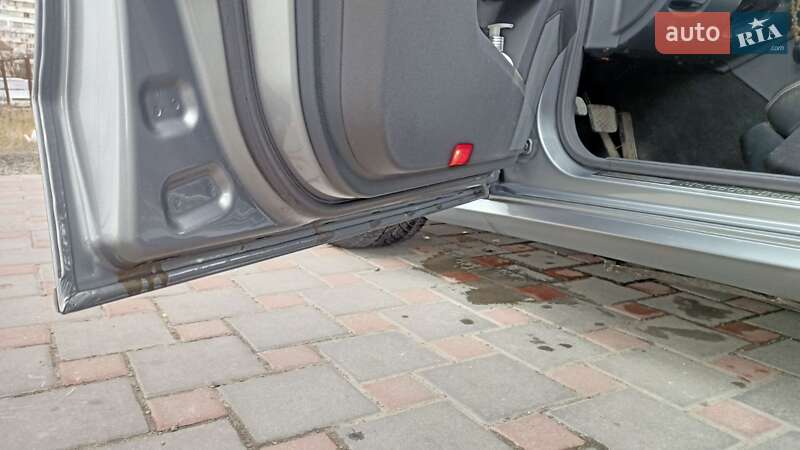 Седан Mercedes-Benz E-Class 2013 в Запорожье