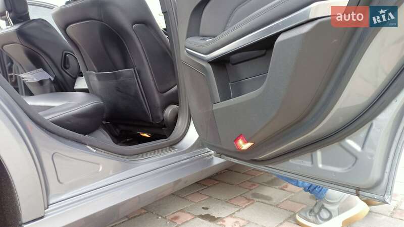 Седан Mercedes-Benz E-Class 2013 в Запорожье