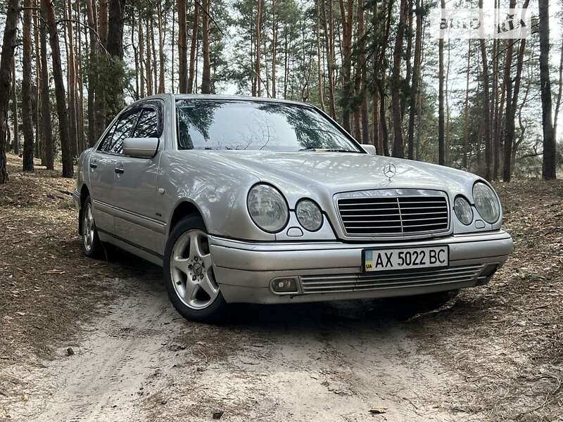 Седан Mercedes-Benz E-Class 1999 в Харькове