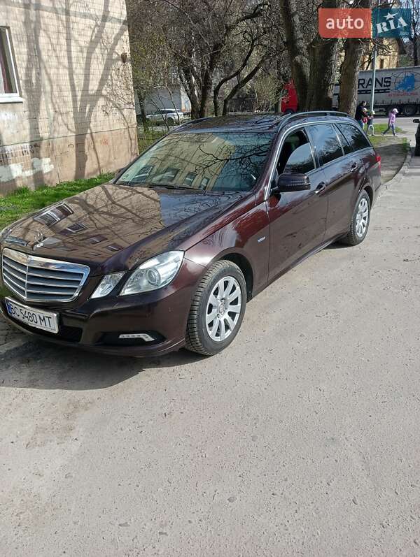 Mercedes-Benz E-Class 2010 Mercedes-Benz E-Class 2010