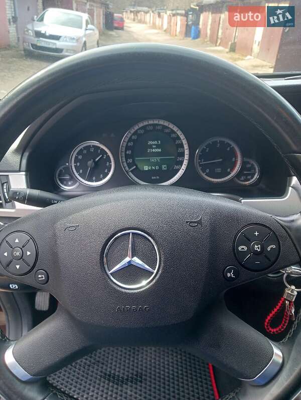 Універсал Mercedes-Benz E-Class 2010 в Львові