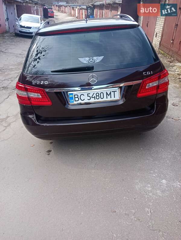 Універсал Mercedes-Benz E-Class 2010 в Львові