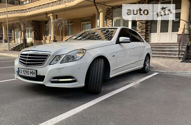 Седан Mercedes-Benz E-Class 2011 в Софиевской Борщаговке