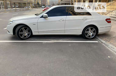 Седан Mercedes-Benz E-Class 2011 в Софиевской Борщаговке