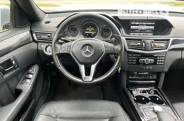 Mercedes-Benz E-Class 2012