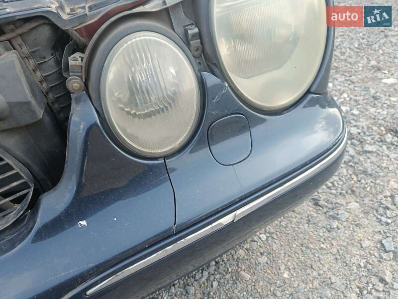 Седан Mercedes-Benz E-Class 2001 в Кривом Роге