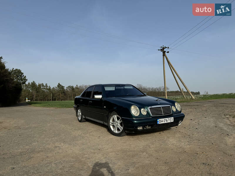 Седан Mercedes-Benz E-Class 1997 в Гайвороне