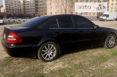 Седан Mercedes-Benz E-Class 2004 в Киеве