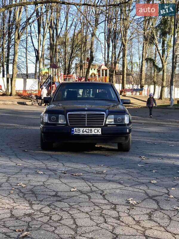 Mercedes-Benz E-Class 1994