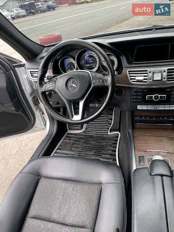 Седан Mercedes-Benz E-Class 2013 в Тячеве