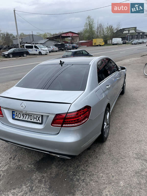 Седан Mercedes-Benz E-Class 2013 в Тячеве