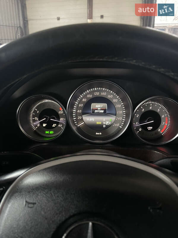 Седан Mercedes-Benz E-Class 2013 в Тячеве