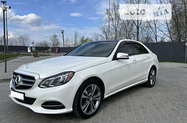 Седан Mercedes-Benz E-Class 2014 в Дніпрі