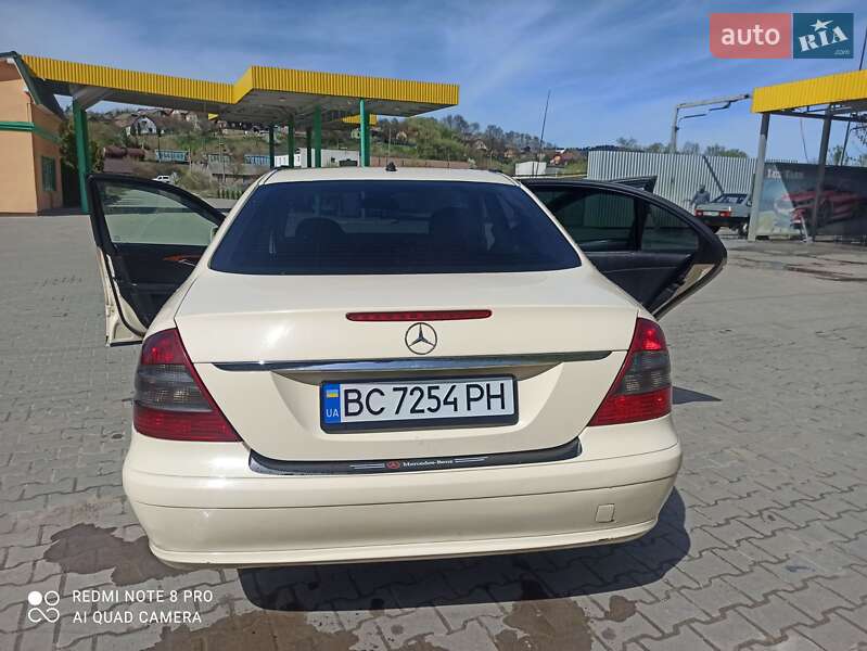 Седан Mercedes-Benz E-Class 2008 в Турке